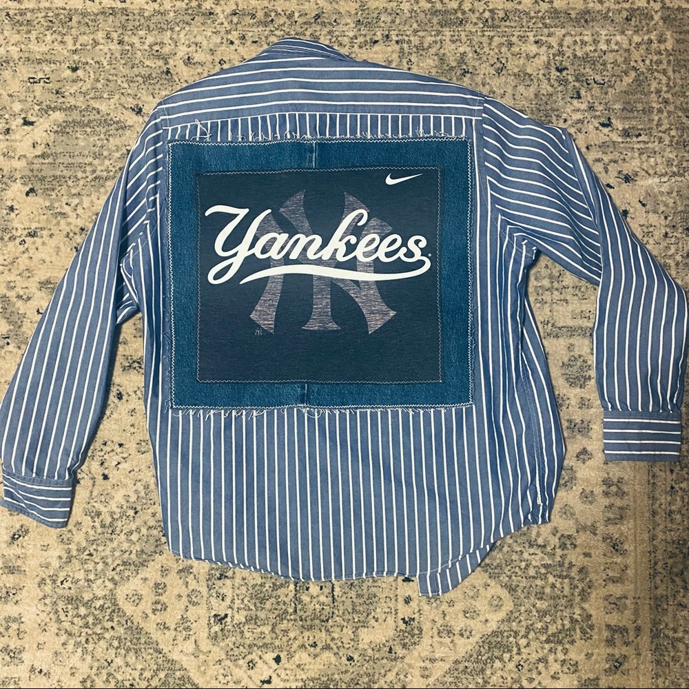Yankees Button Up